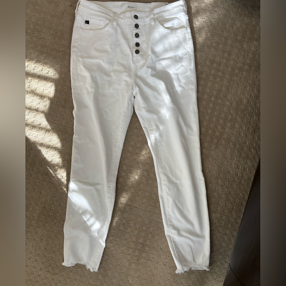 KanCan White High Rise Jeans, Size 15, 31in Waist